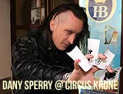 „THE STRANGE MAGIC TOUR“. Dan Sperry - Der Schock-Illusionist am 24.04.2018 auf Solotournee im Circus Krone (©Foto: Martin Schmitz)